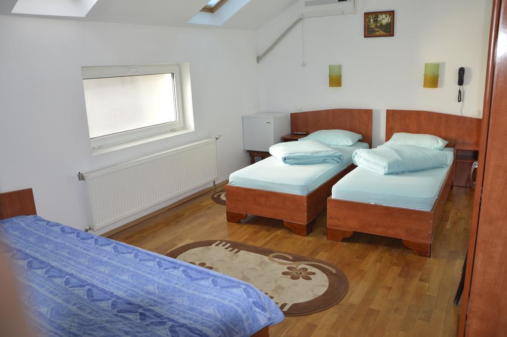 Motel Buti Sighetu Marmaţiei Zimmer foto