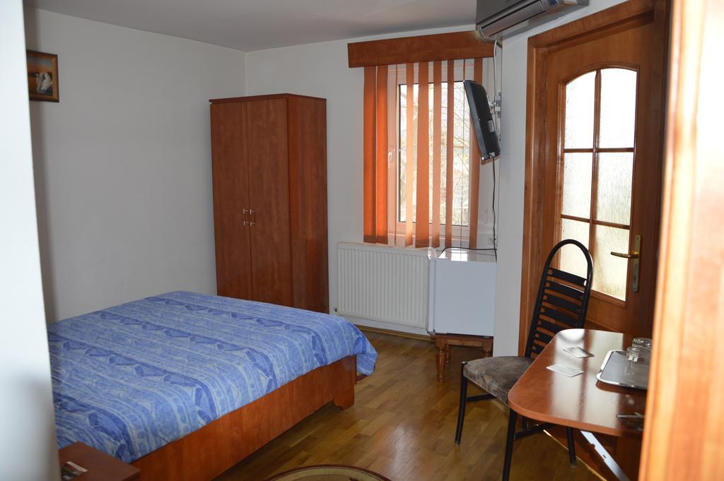 Motel Buti Sighetu Marmaţiei Zimmer foto